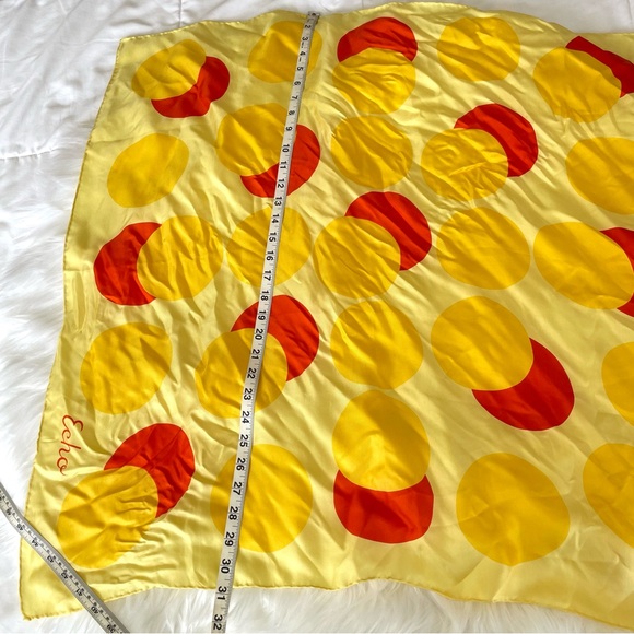 Vintage Echo 100% Silk Scarf Square Yellow and Orange Dots / Circles 31 x 31 in. - Picture 8 of 9